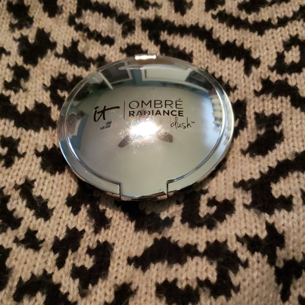 it Costmetics blush